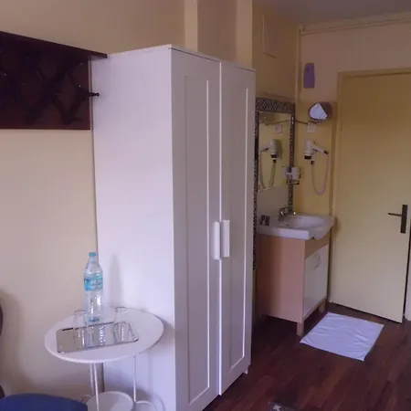 Ξενοδοχείο Berk - Grandma's House 3*