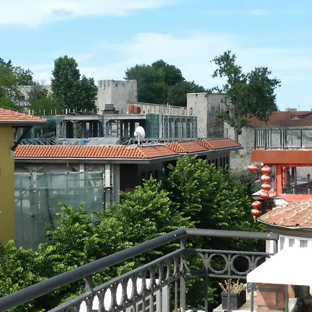 Szálloda Berk - Grandma's House 3*