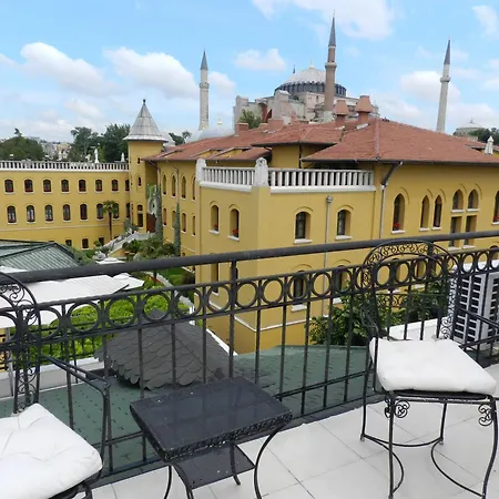 Ξενοδοχείο Berk - Grandma's House 3*