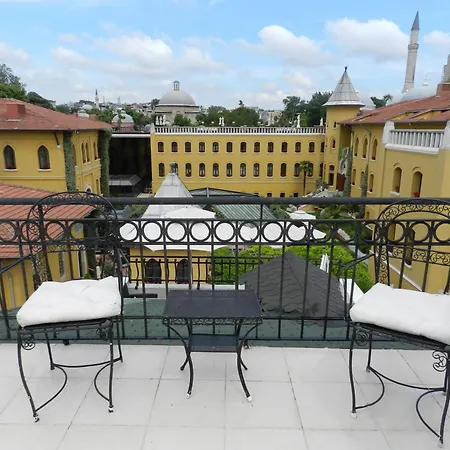 Berk - Grandma's House 3* Isztambul