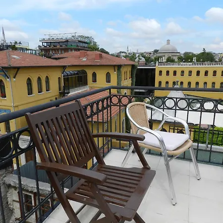 Berk - Grandma's House 3* Κωνσταντινούπολη