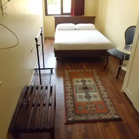 Berk - Grandma's House Κωνσταντινούπολη