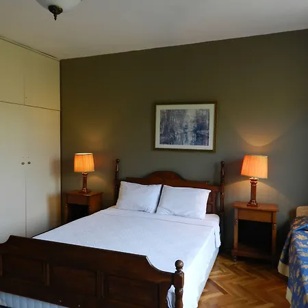 Hotel Berk - Grandma's House 3*