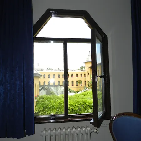 호텔 Berk - Grandma's House 3*