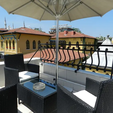 Berk - Grandma's House 호텔