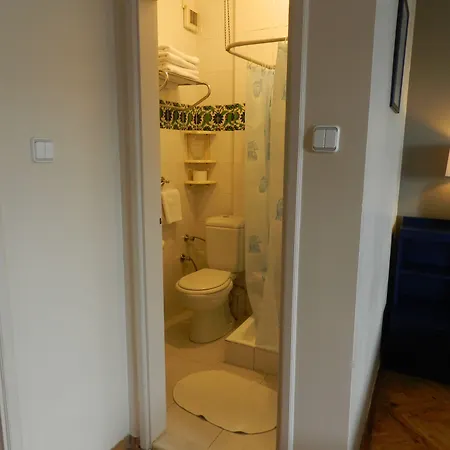 Berk - Grandma's House 호텔