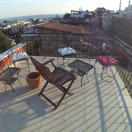 Berk - Grandma's House 이스탄불