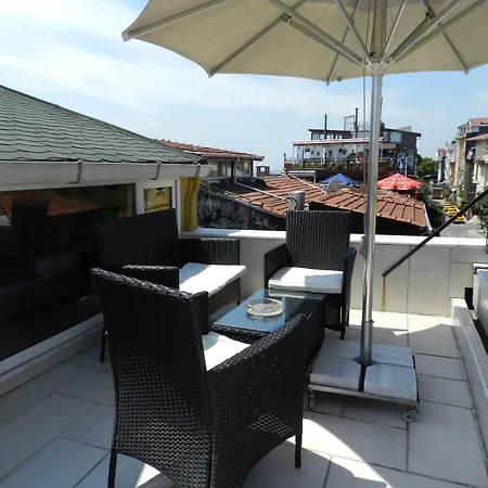 Berk - Grandma's House 호텔