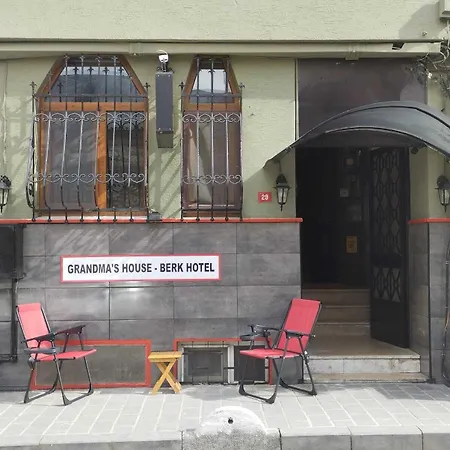 Berk - Grandma's House Hotel Estambul