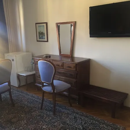 Berk - Grandma's House