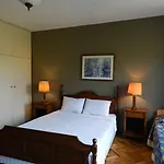 מלון Berk - Grandma's House 3*