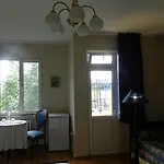 מלון Berk - Grandma's House 3*