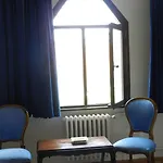 מלון Berk - Grandma's House 3*