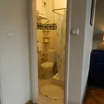 Berk - Grandma's House מלון
