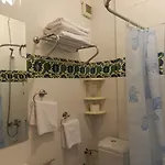 מלון Berk - Grandma's House 3*